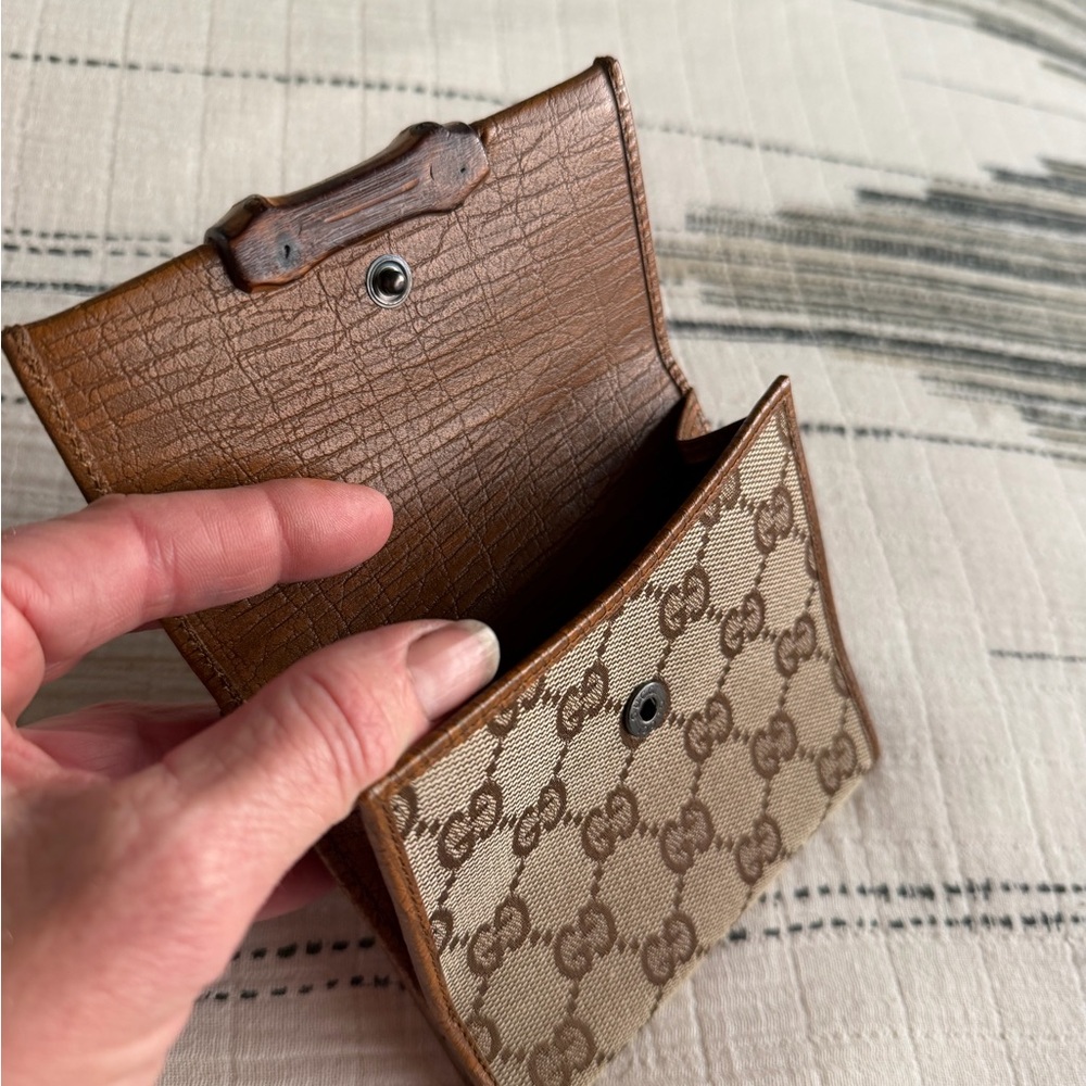 Authentic Gucci GG Canvas Wallet with Bamboo Clasp – Excellent Condition - Picture 3 of 6